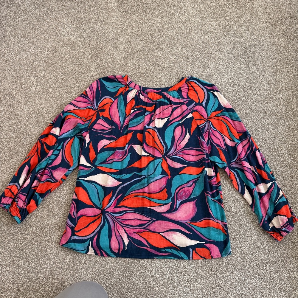 EVEREVE Multicolor Floral Button Down V Neck Blouse Women’s Size Medium EUC - Picture 2 of 8